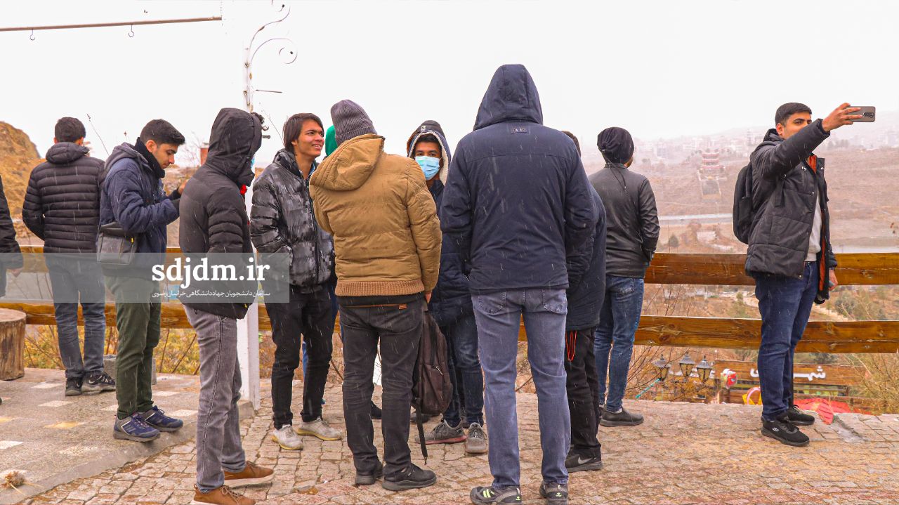 photo_5803393096807988865_y