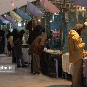 راسته خیریه دانشجویـــــ۳ــــی (70)