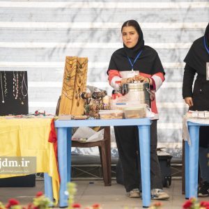 راسته خیریه دانشجویـــــ۳ــــی (80)